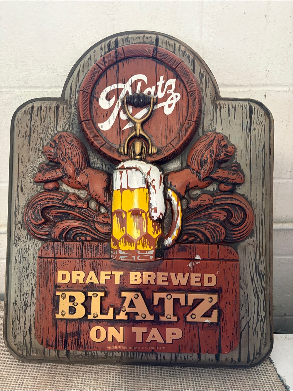 Draft Brewed On Tap Wall Plaque - Brown/Yellow